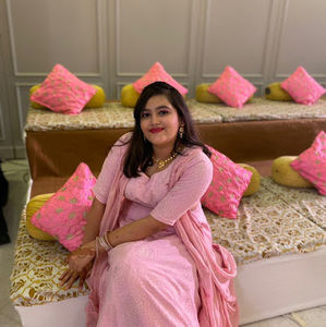 Meet your Posher, Urmika